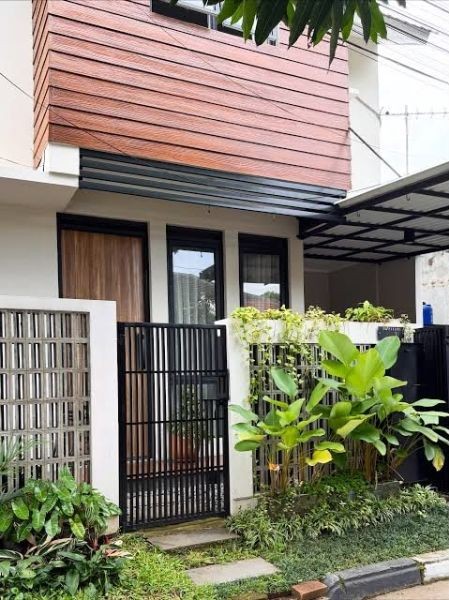 Pagar Besi Hollow dengan Garis Horizontal